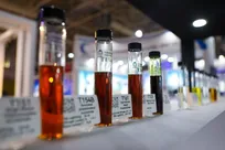 بازار خام‌فروشی مواد پتروشیمی با یک سوم قیمت!/ واردات محصول صنعت دارویی بر گردن کشور سنگینی می‌کند