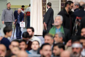 دیدار خانواده شهدای اقتدار با رهبر انقلاب در روز میلاد امیرالمومنین علیه&zwnj;السلام