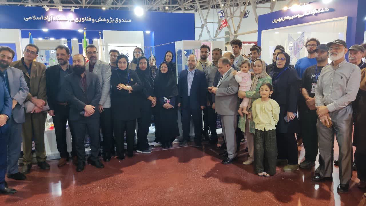 تداوم درخشش زیست‌بوم فناوری دانشگاه آزاد شیراز در جشنواره‌های ملی؛ از افتخارآفرینی در «سدرا» و «تا ثریا» تا کسب نشان طلای مانوین
