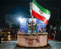 فراخوان «پرچمداران ایران» برای حضور شبانه‌روزی مردم پای پرچم کشور