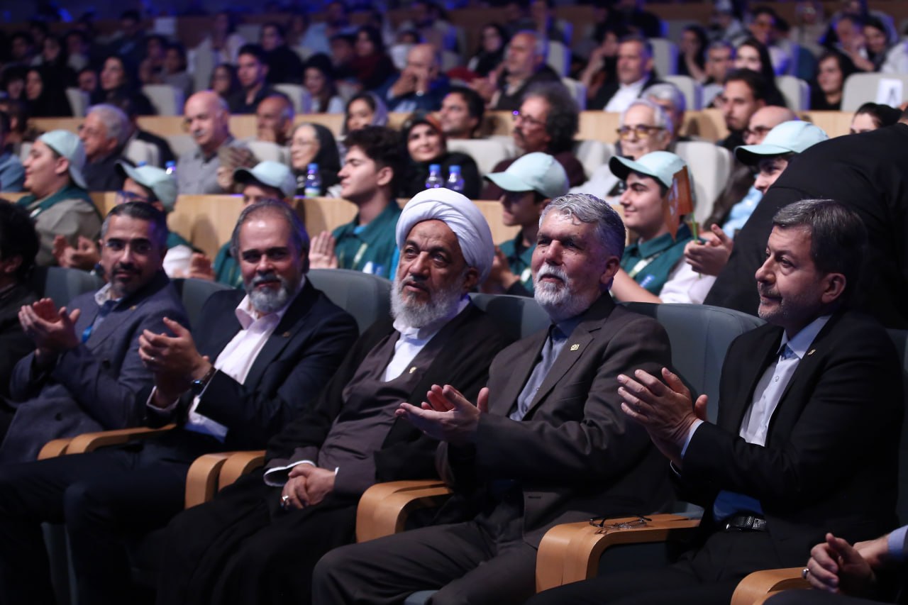 پایان جشنواره فیلم‌های کودکان و نوجوانان با یاد شهدای میناب و درخشش «شوتینگا»