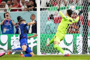 تنافس منتخبا إيران وأمريكا من المجموعة الثانية في مونديال قطر 2022 مساء يوم 29 نوفمبر عند الساعة 10:30 مساء بتوقيت إيران.