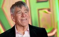 لغو اجراها در مرکز کندی در اعتراض به نام‌گذاری جدید به نام ترامپ