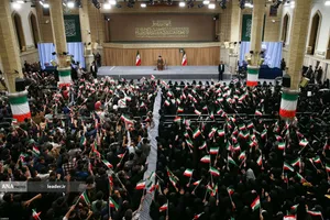 دیدار دانش&zwnj;آموزان و دانشجویان با رهبر معظم انقلاب