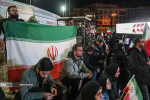 اجتماع مردمی در حمایت از رزمندگان اسلام