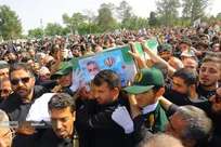 قطعه ۵۰ بهشت زهرا میزبان شهدای اقتدار؛ سرلشکر حاجی‌زاده در کنار شهدای مدافع حرم آرام گرفت