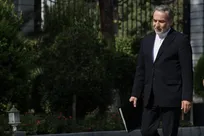 عراقچی: در روزهای اخیر تماسی با ویتکاف نداشته‌ام