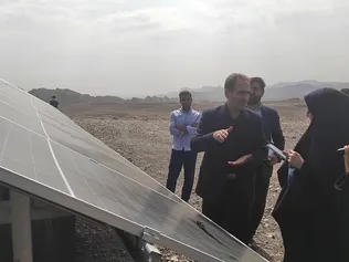 تخصیص ۵ هزار هکتار از اراضی استان قم به مزارع خورشیدی/ ۱۶۰۰ هکتار از مزارع خورشیدی عملیاتی شد