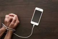Nomophobia: When the smartphone becomes an extension of the self