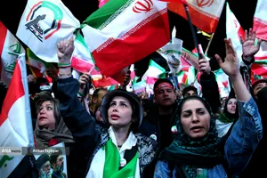 اجتماع مردمی در حمایت از رزمندگان اسلام