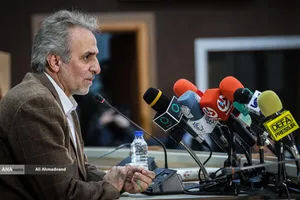 علی جعفری فرزند علامه جعفری در آیین رونمایی از ویراست جدید کتاب &laquo;ارتباط انسان-جهان&raquo;