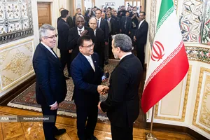 دیدار سید عباس عراقچی وزیر امور خارجه با سفرا و روسای نمایندگی&zwnj;های خارجی و بین&zwnj; المللی