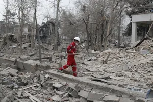 حمله هوایی جنگنده&zwnj;های اسرائیلی_آمریکایی به خیابان پیروزی تهران