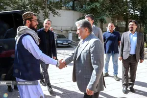 مراسم امضای دفتر یادبود دانشمند شهید دکتر محمد مهدی طهرانچی