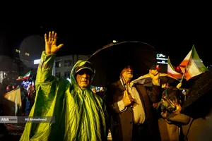 اجتماع مردمی در حمایت از رزمندگان اسلام - میدان شهید طهرانی&zwnj;مقدم
