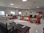 خدمات آزمایشگاه‌های دانشگاه آزاد خراسان رضوی از پشتیبانی آموزشی تا تولید محصولات دانش‌بنیان