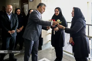 آیین استقبال از دانشجویان در دانشگاه تهران مرکز
