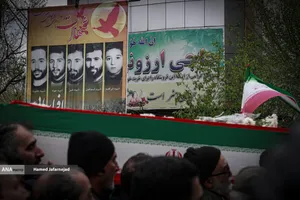 تشییع پیکر ام البنین تهران مادر شهیدان افراسیابی با حضور گسترده مردم انقلابی و شهیدپرور خیابان نبرد- پیروزی