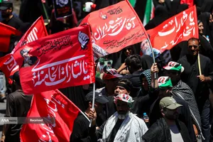 تشییع پیکر مطهر آقای شهید ایران و خانواده ایشان در مشهد