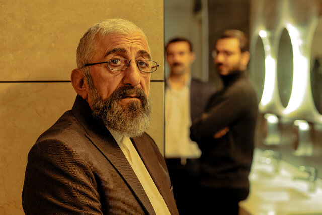 انتشار نخستین تصاویر از «مارون» و «جهان مبهم هاتف» در آستانه جشنواره فجر