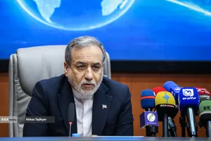 سیدعباس عراقچی وزیر امور خارجه در مراسم امضای تفاهم&zwnj;نامه همکاری برای بازسازی زیرساخت&zwnj;های آسیب&zwnj;دیده از جنگ