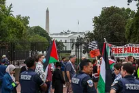 تظاهرات علیه نتانیاهو همزمان با دیدار با ترامپ