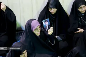 مراسم تجدید عهد با خادم حرم ایران "عهد خدمت" در حسینیه جماران