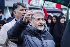 دکتر بیژن رنجبر، رئیس دانشگاه آزاد اسلامی در مراسم راهپیمایی روز قدس