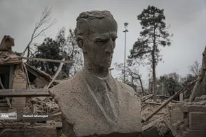 حمله هوایی جنگنده&zwnj;های اسرائیلی_آمریکایی به خیابان پیروزی تهران