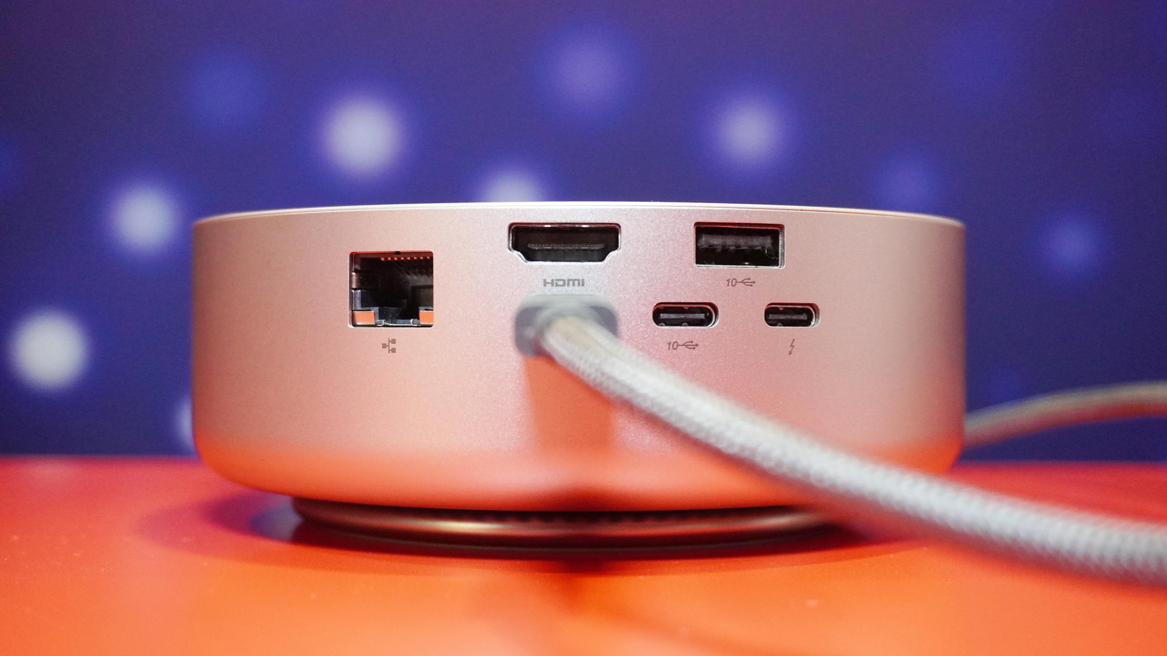 لنوو با رونمایی از «یوگا مینی آی» به جنگ مک مینی رفت