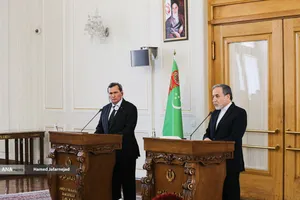 کنفرانس خبری سیدعباس عراقچی وزیر امورخارجه و رشید مردوف وزیر امور خارجه ترکمنستان 