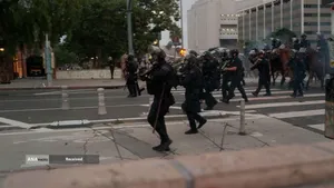 آتش اعتراضات در لس آنجلس