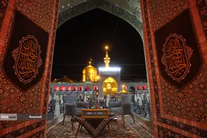 حرم مطهر رضوی در شب رحلت پیامبر اکرم و شهادت امام حسن مجتبی(ع)
