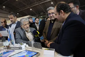 دکتر بیژن رنجبر رییس دانشگاه آزاد اسلامی در مراسم افتتاحیه سومین دوره نمایشگاه فناوری و نوآوری فن نما 1404