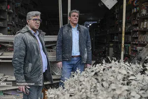 حمله هوایی جنگنده&zwnj;های اسرائیلی_آمریکایی به خیابان پیروزی تهران