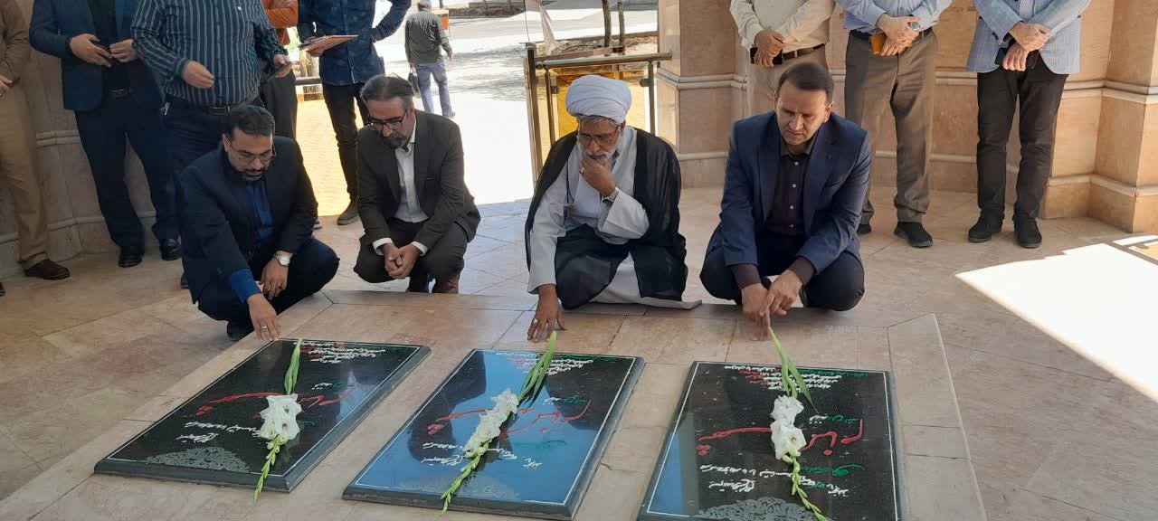 وظیفه پیشگامان عرصه علم و فرهنگ در زمان کنونی بسیار حساس است