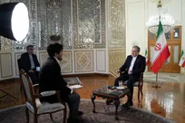 عراقچی: اراده ایران برای ادامه برنامه هسته‌ای پابرجاست/ احتمال پذیرش محدودیت‌های موقت به ازی اعتمادسازی