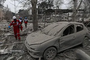 حمله هوایی جنگنده&zwnj;های اسرائیلی_آمریکایی به خیابان پیروزی تهران