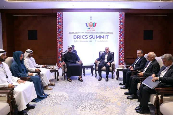 تأکید رئیس‌جمهور بر ضرورت هوشیاری و حفظ وحدت در میان کشورهای اسلامی
