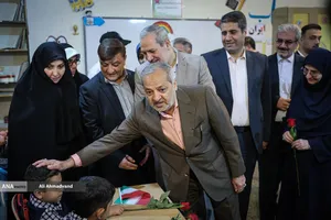 علیرضا کاظمی وزیر آموزش و پرورش