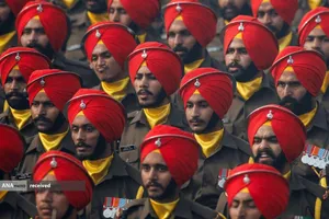 رژه سربازان در روز جمهوری در دهلی نو، هند 