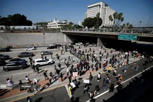 آتش اعتراضات در لس آنجلس