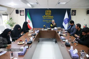 نشست علمی سویه&zwnj;های نظری و معرفتی روایت&zwnj;پردازی از مراسم تشییع پیکر مطهر رهبر شهید 