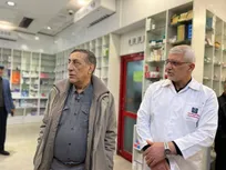 بازدید میدانی معاون اجرایی رئیس‌جمهور از داروخانه ۱۳ آبان