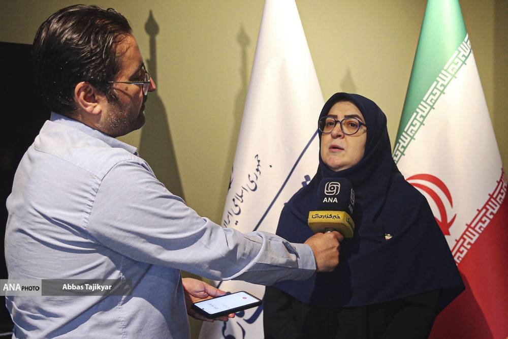 به حمایت رهبر انقلاب از زبان فارسی افتخار میکنیم/ تلاش دولت برای اعتلای فارسی در ۲ عرصه رسمی و مردمی به حمایت رهبر انقلاب از زبان فارسی افتخار میکنیم/ تلاش دولت برای اعتلای فارسی در ۲ عرصه رسمی و مردمی