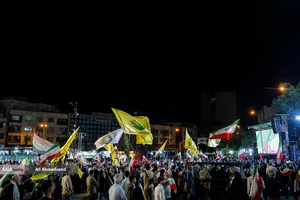 موج نود و دوم حماسه حضور مردم - میدان انقلاب
