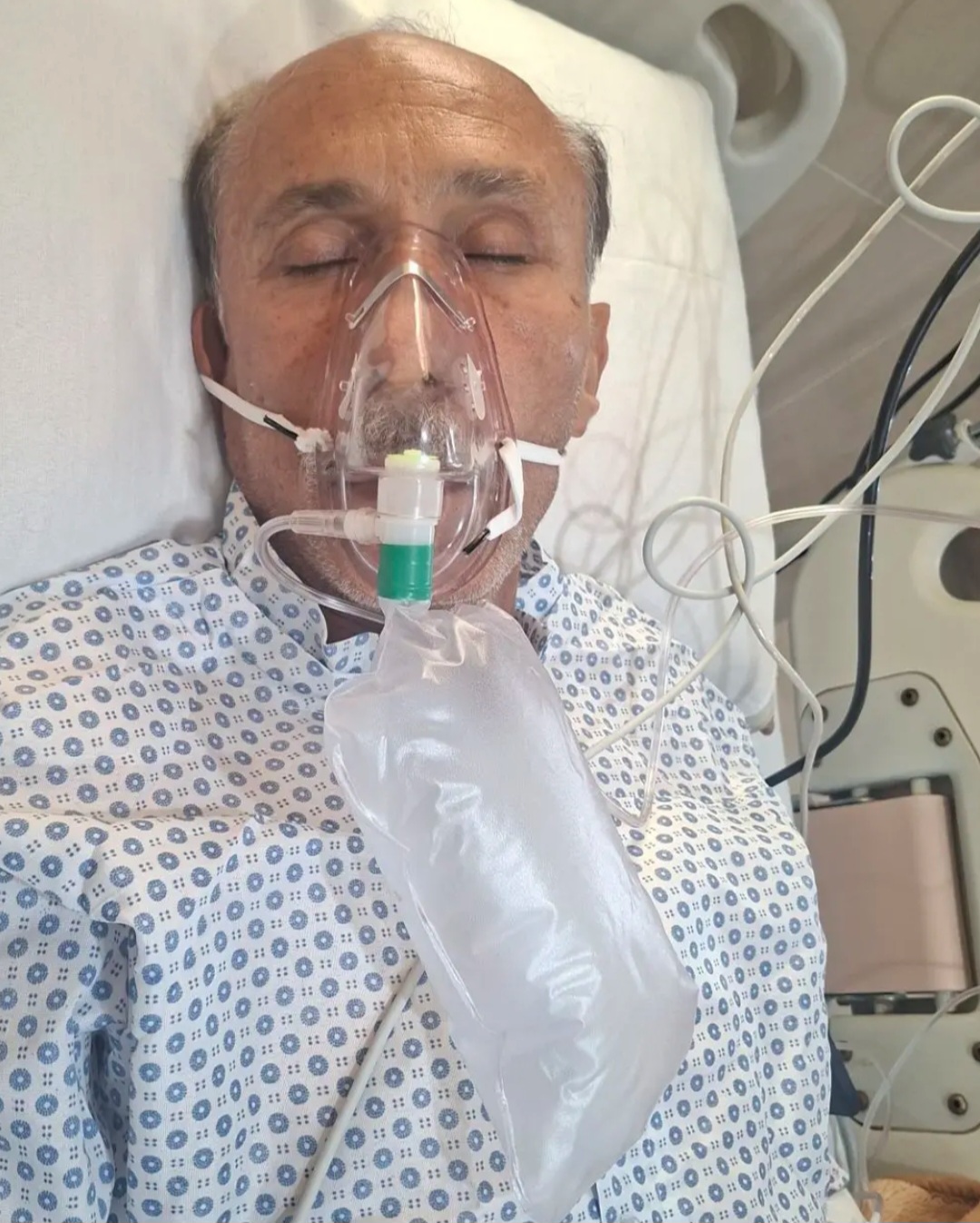 آخرین وضعیت روند درمانی ستاره سابق استقلال/ تهامی نیازمند رسیدگی پزشکان آخرین وضعیت روند درمانی ستاره سابق استقلال/ تهامی نیازمند رسیدگی پزشکان