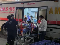 انتقال ۹ مصدوم حادثه ترافیکی از مرز مهران به تهران با همراهی اورژانس
