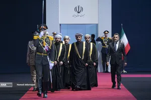 ادای احترام مقامات و مسئولان خارجی به پیکر امام شهید 