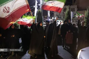 بیعت مردم تهران با حضرت آیت الله سید مجتبی خامنه ای رهبر جدید انقلاب اسلامی ایران - میدان شهدا